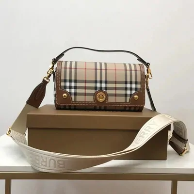 Bags listing photograph